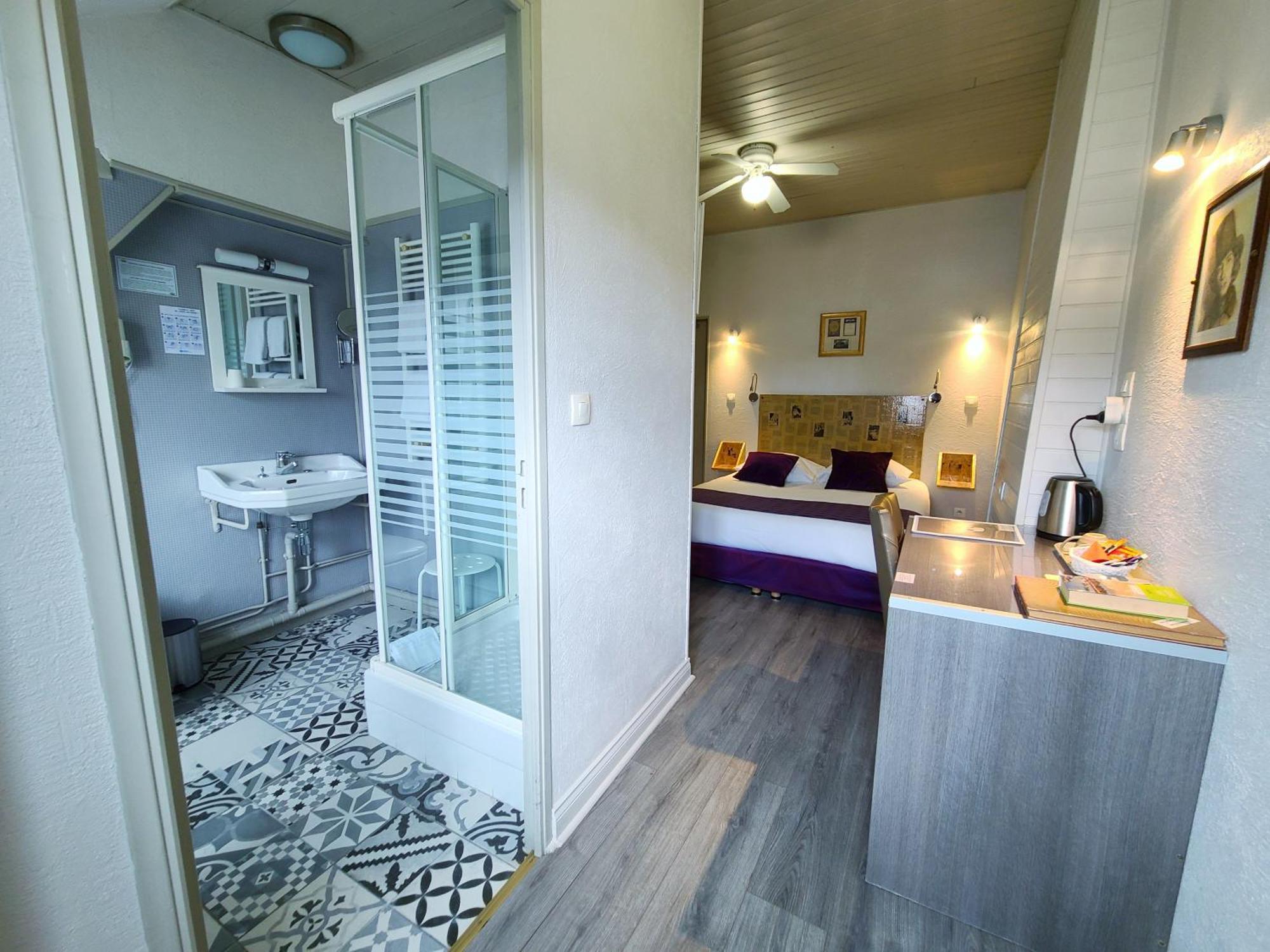 Hotel Mille Et Une Feuilles La Charite-sur-Loire Phòng bức ảnh