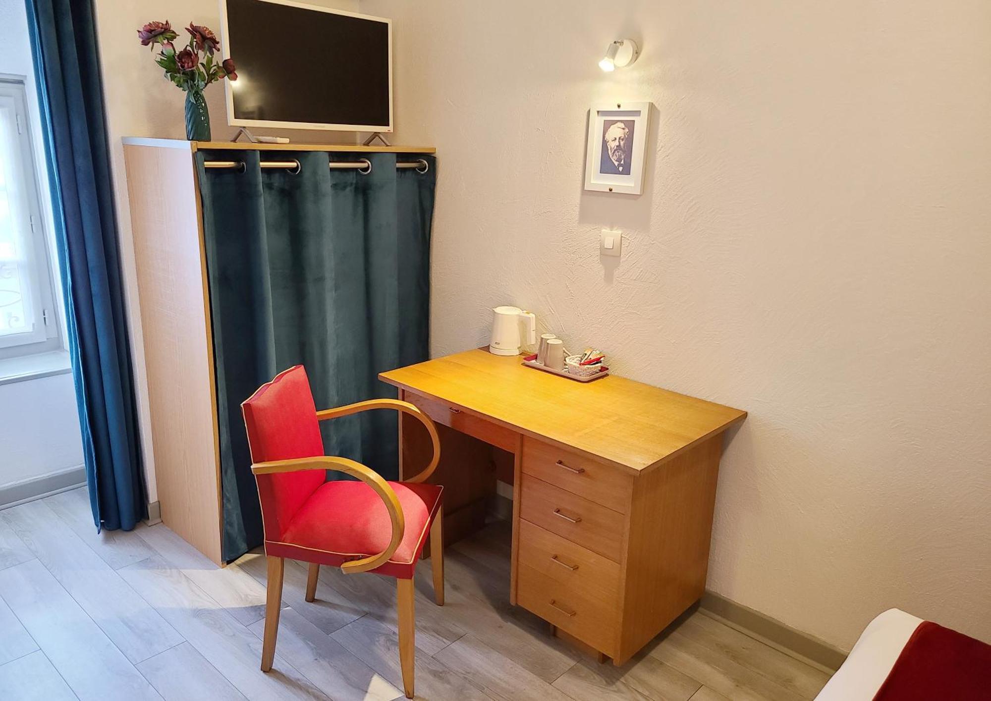 Hotel Mille Et Une Feuilles La Charite-sur-Loire Ngoại thất bức ảnh