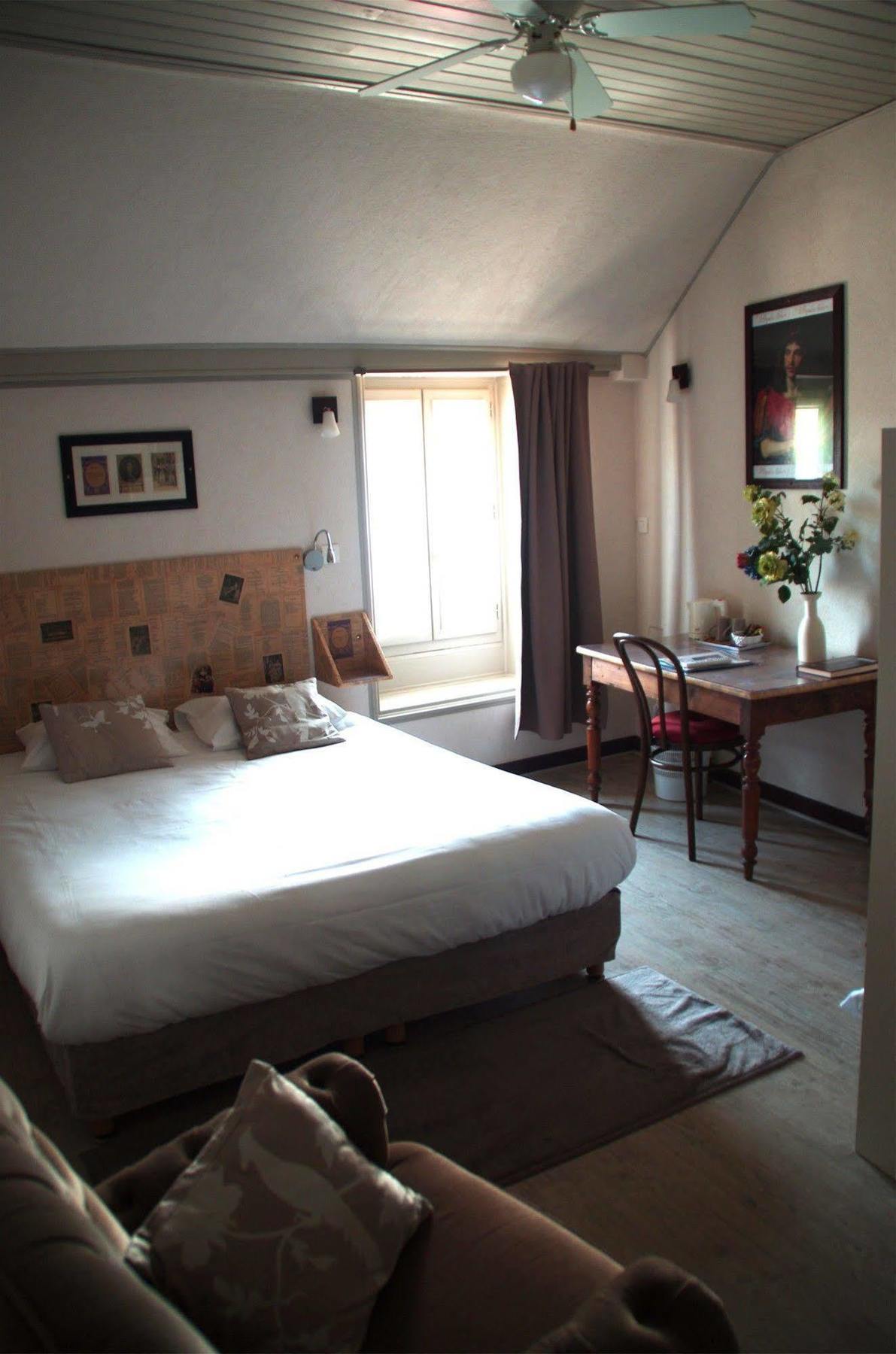 Hotel Mille Et Une Feuilles La Charite-sur-Loire Ngoại thất bức ảnh